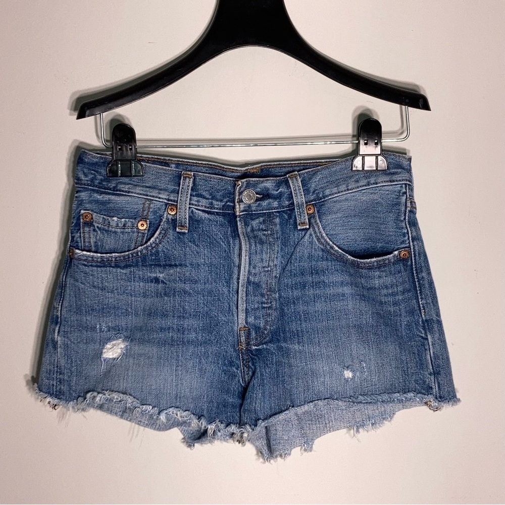 LEVI'S | 501 Cut Off Short - Size W25